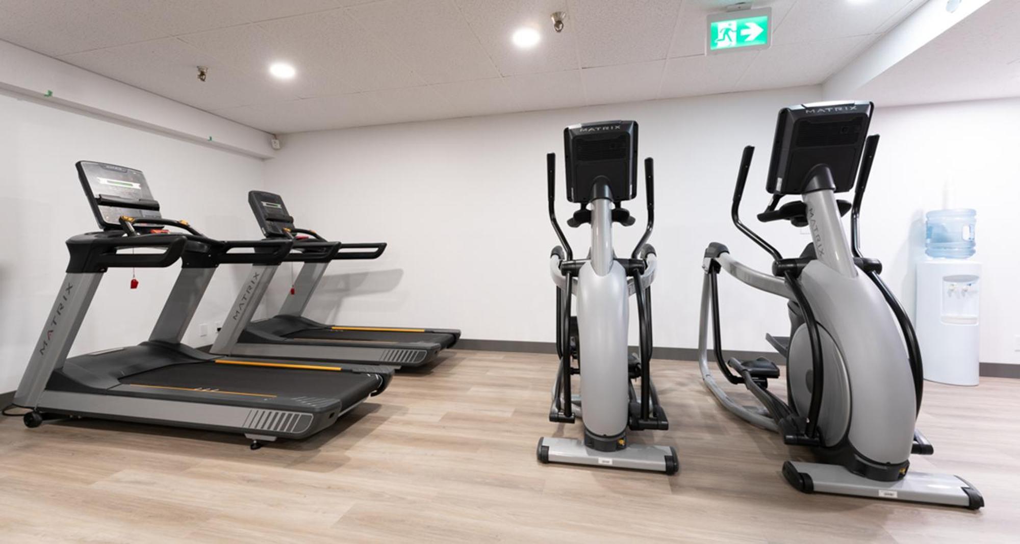 Prestige Oceanview Hotel プリンスルパート エクステリア 写真