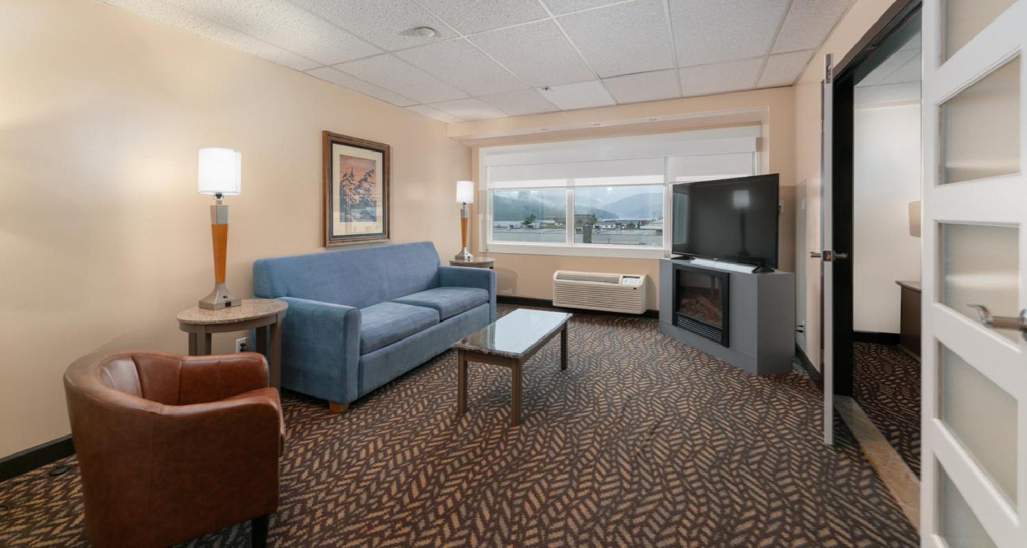 Prestige Oceanview Hotel プリンスルパート エクステリア 写真