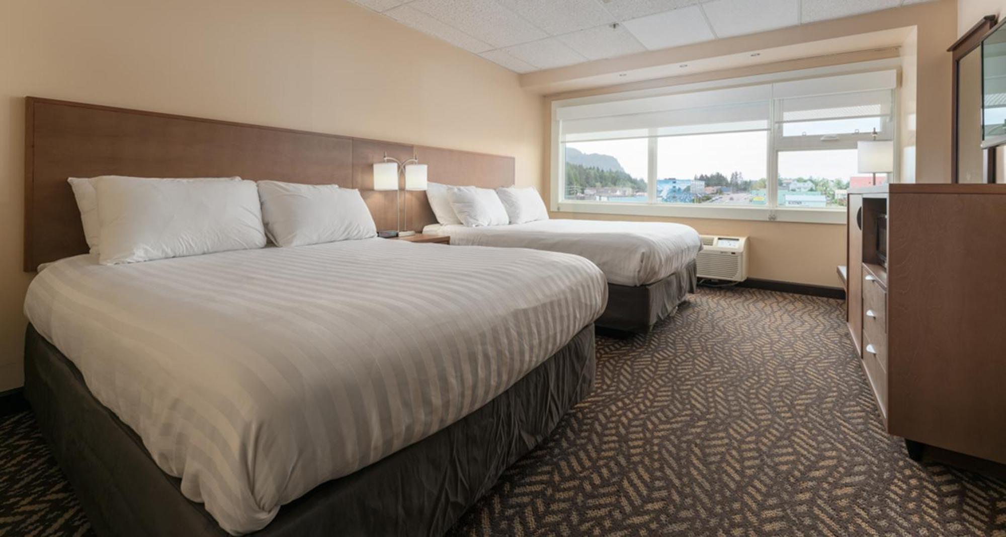 Prestige Oceanview Hotel プリンスルパート エクステリア 写真
