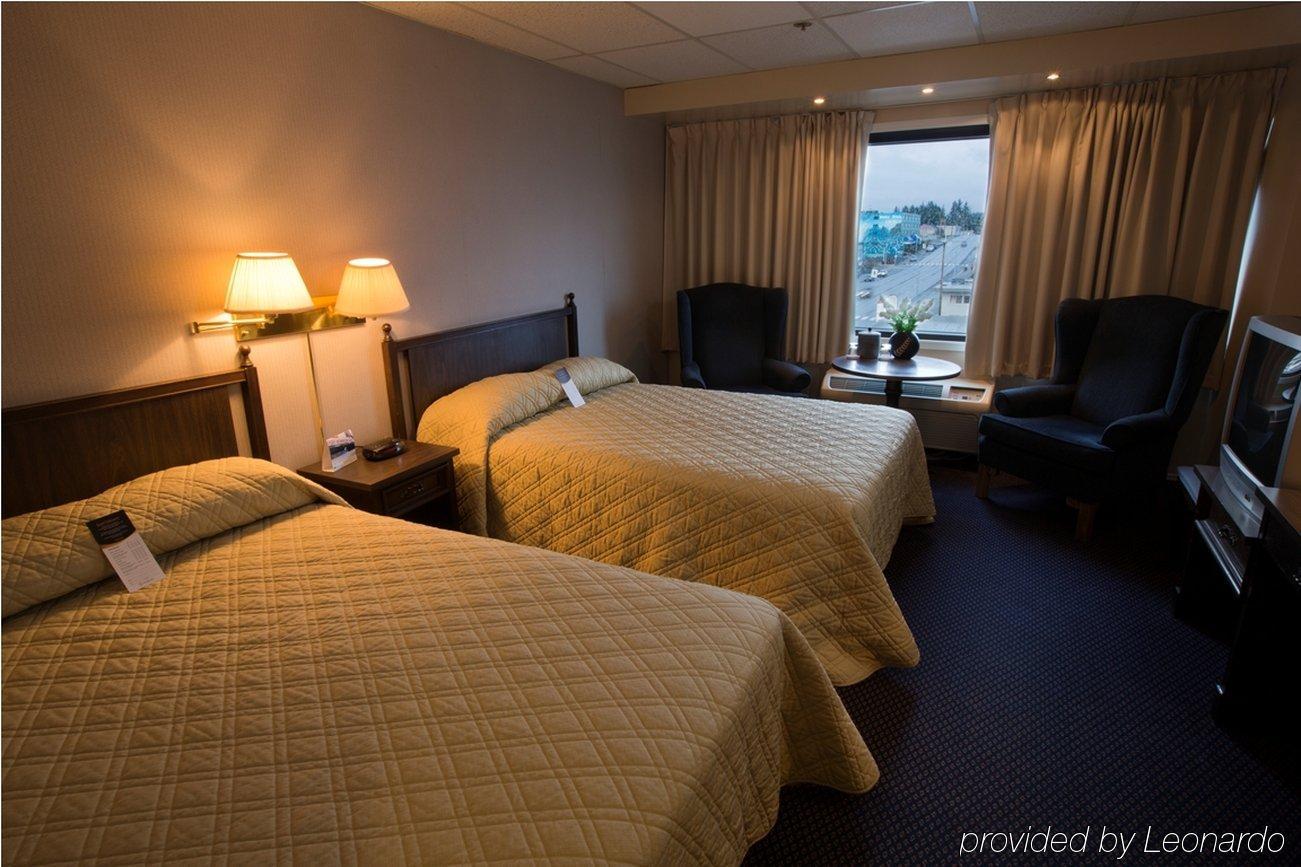 Prestige Oceanview Hotel プリンスルパート エクステリア 写真